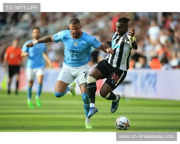 圣马克西曼以自由身加盟朗斯,增强争冠球队边路实力 圣马克西曼以自由身加盟朗斯,增强争冠球队边路实力