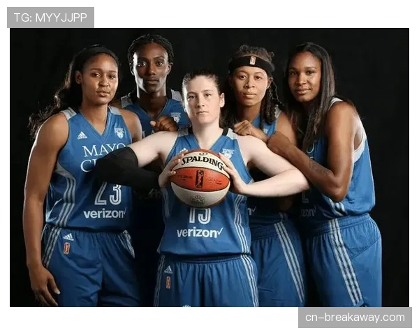 新军波特兰火焰首次亮相，对阵西雅图风暴